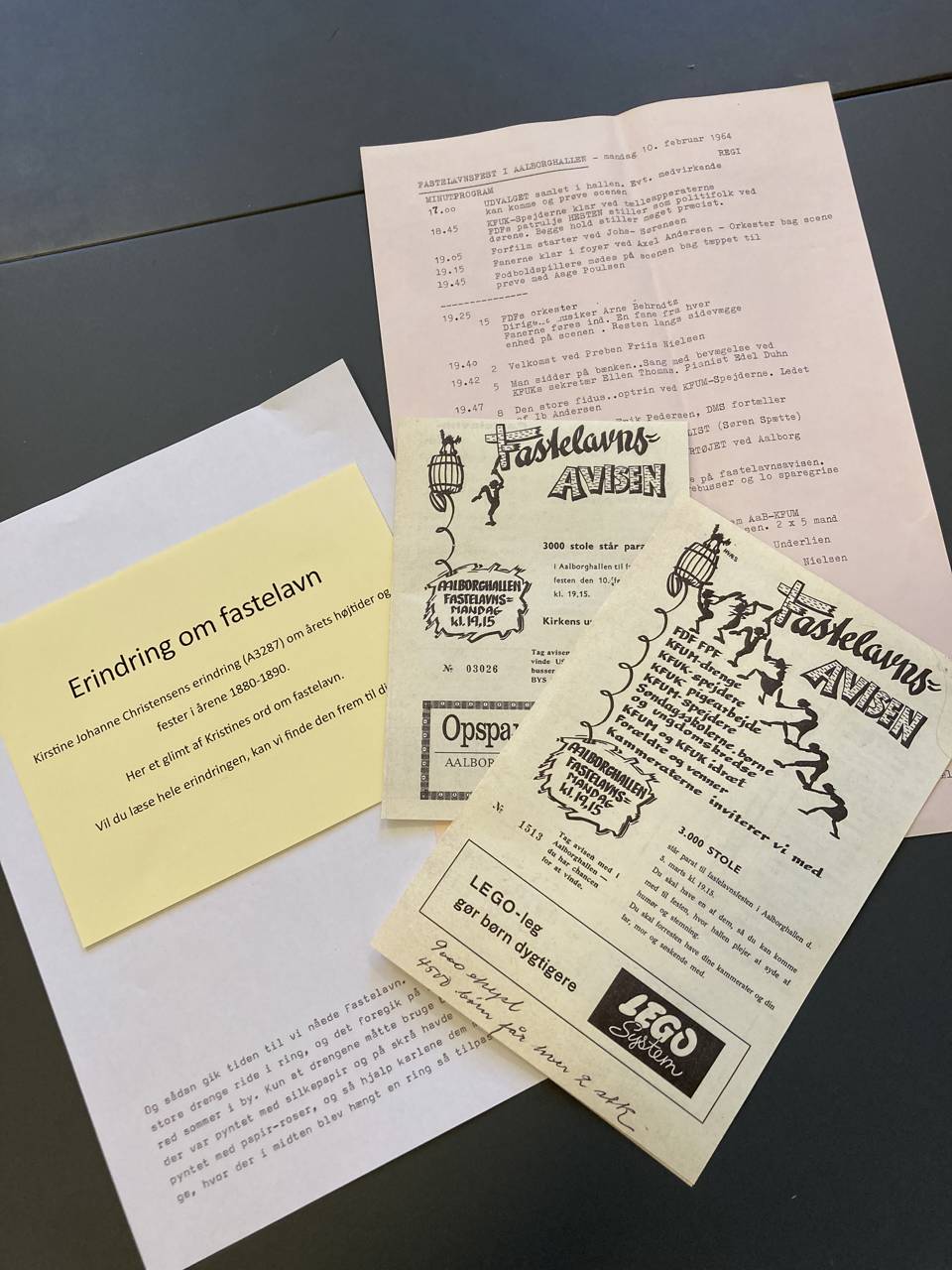 Arkivalier om fastelavn blandt andet fastelavnserindring og fastelavnsavisen.