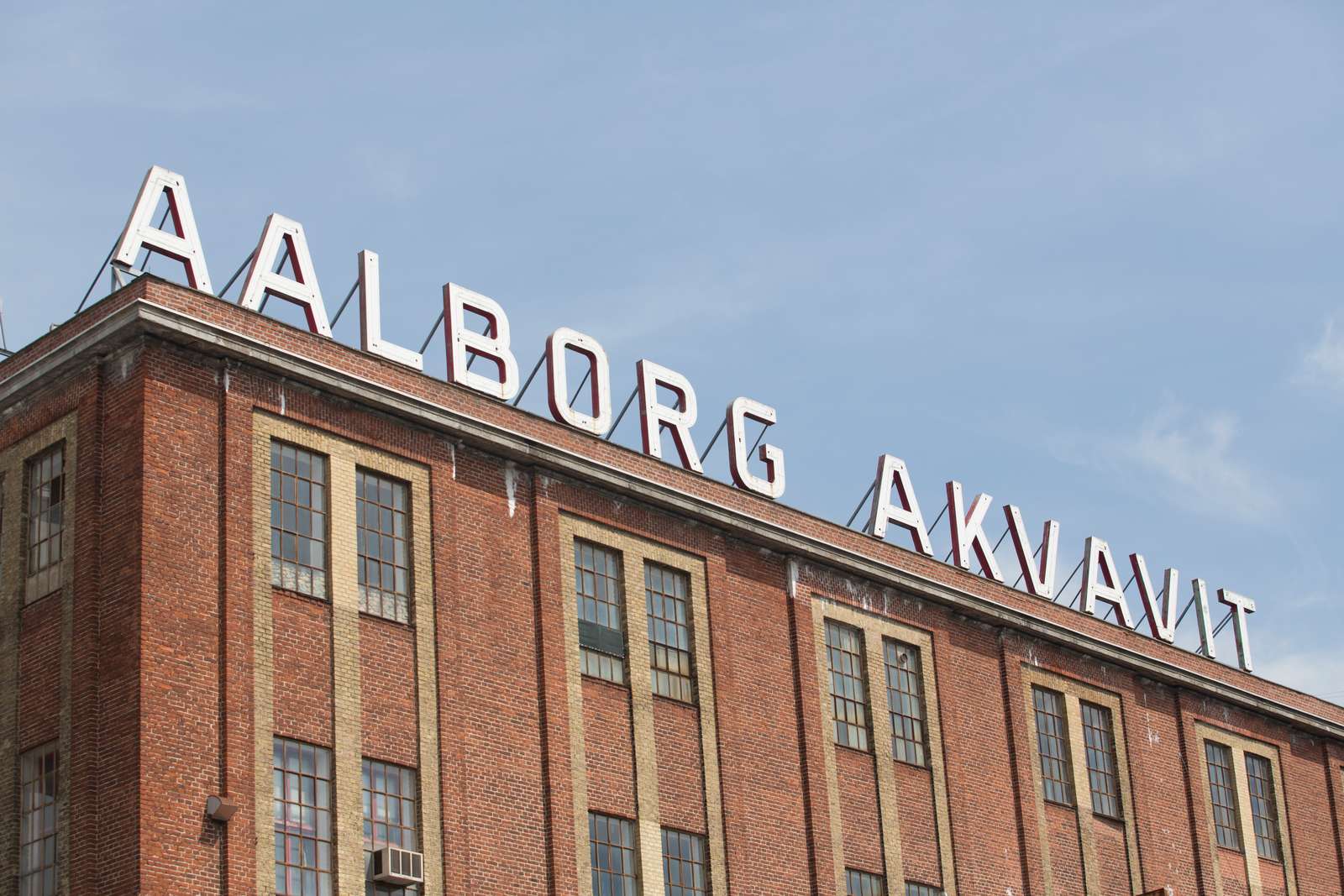 Aalborg Akvavit skilt
