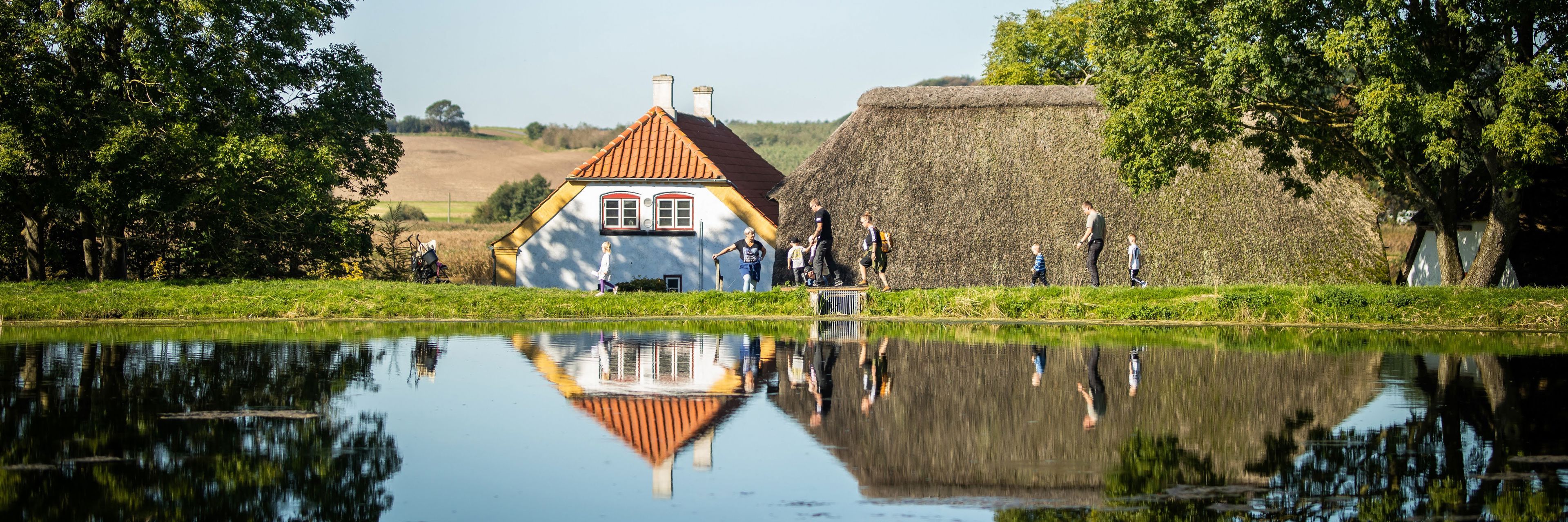 Mennesker ved Halkær Mølle