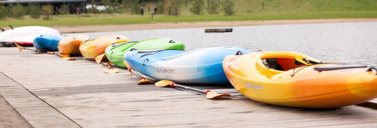 Kajakker på badebro