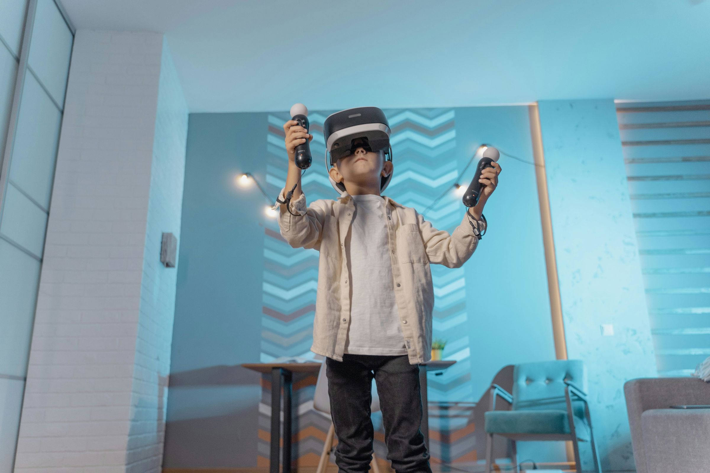 Dreng med VR-briller