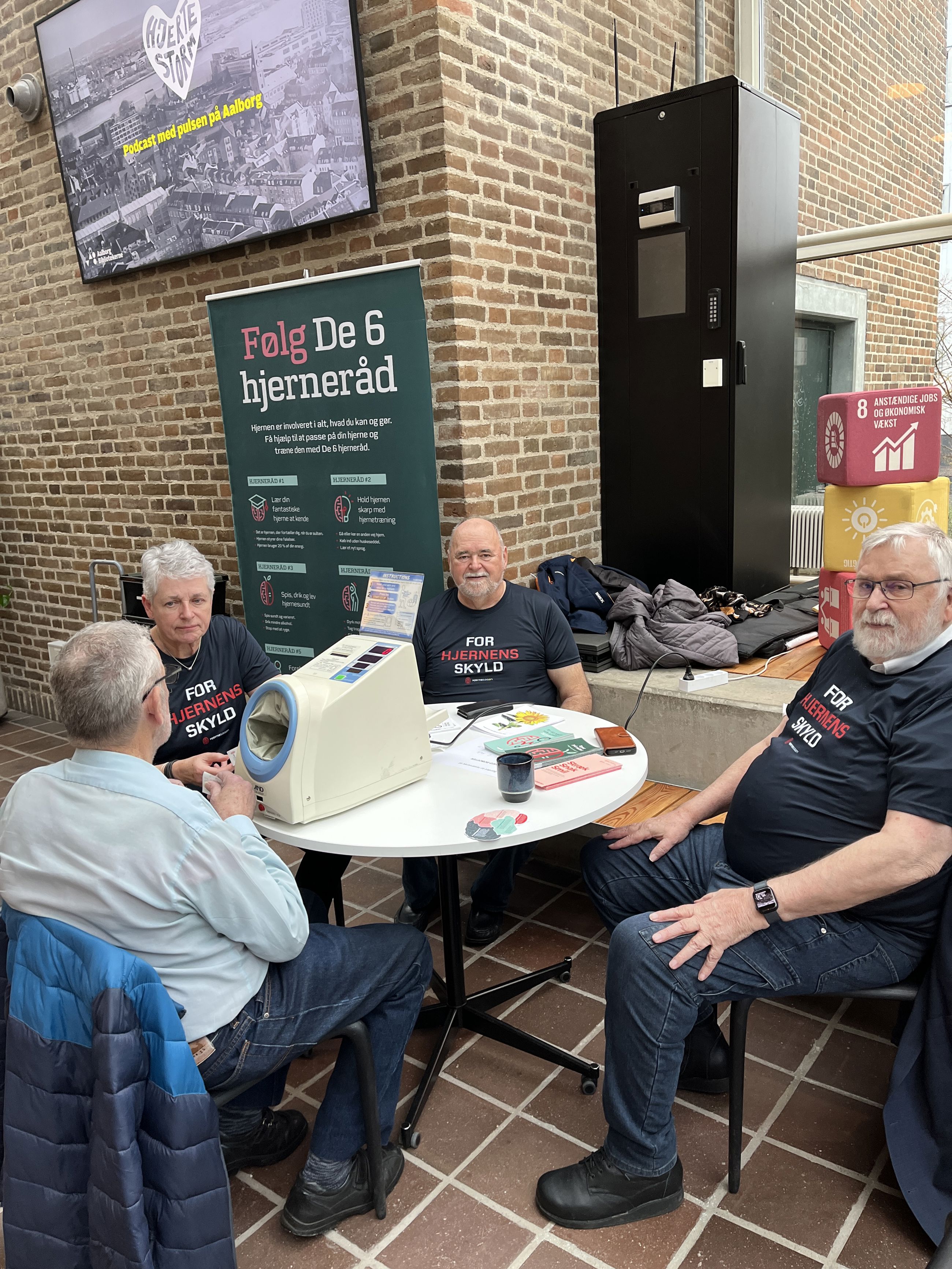 Hjernesagen måler blodtryk