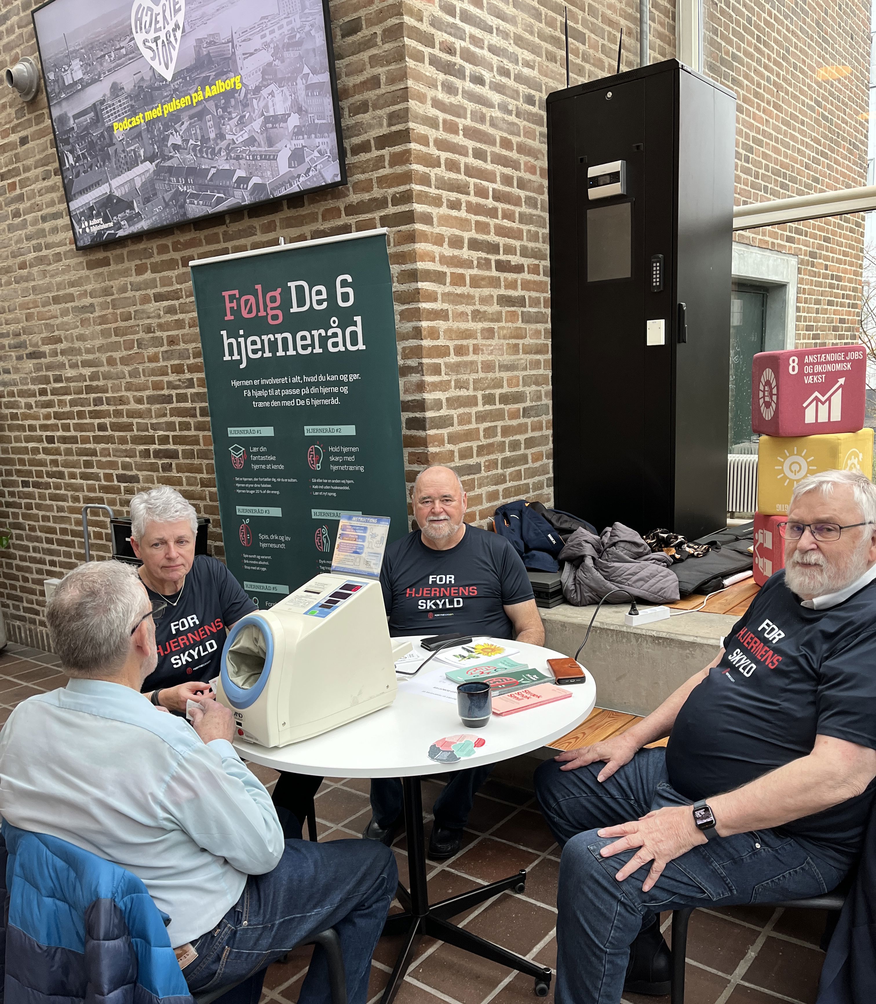 Hjernesagen måler blodtryk