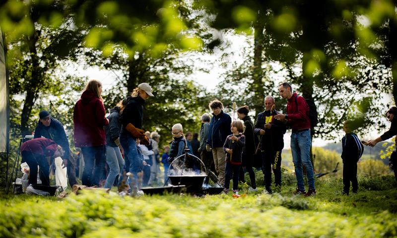 Bålmad i grønne omgivelser