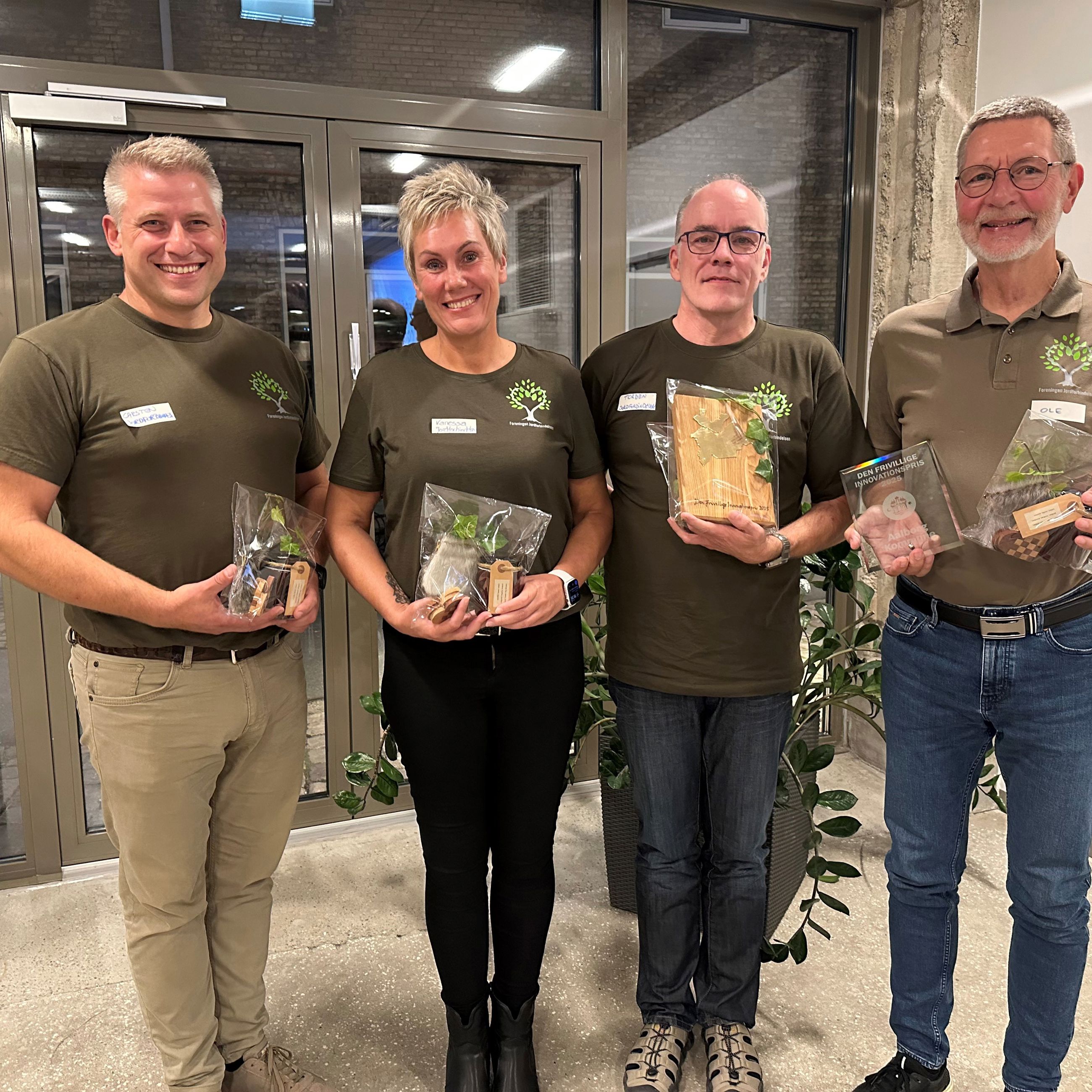 'De Grønne Asparges' Fra Foreningen Jordforbindelsen