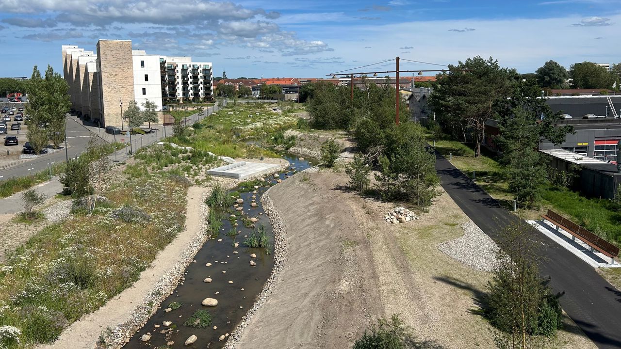 Østerå der bugter sig gennem Aalborg