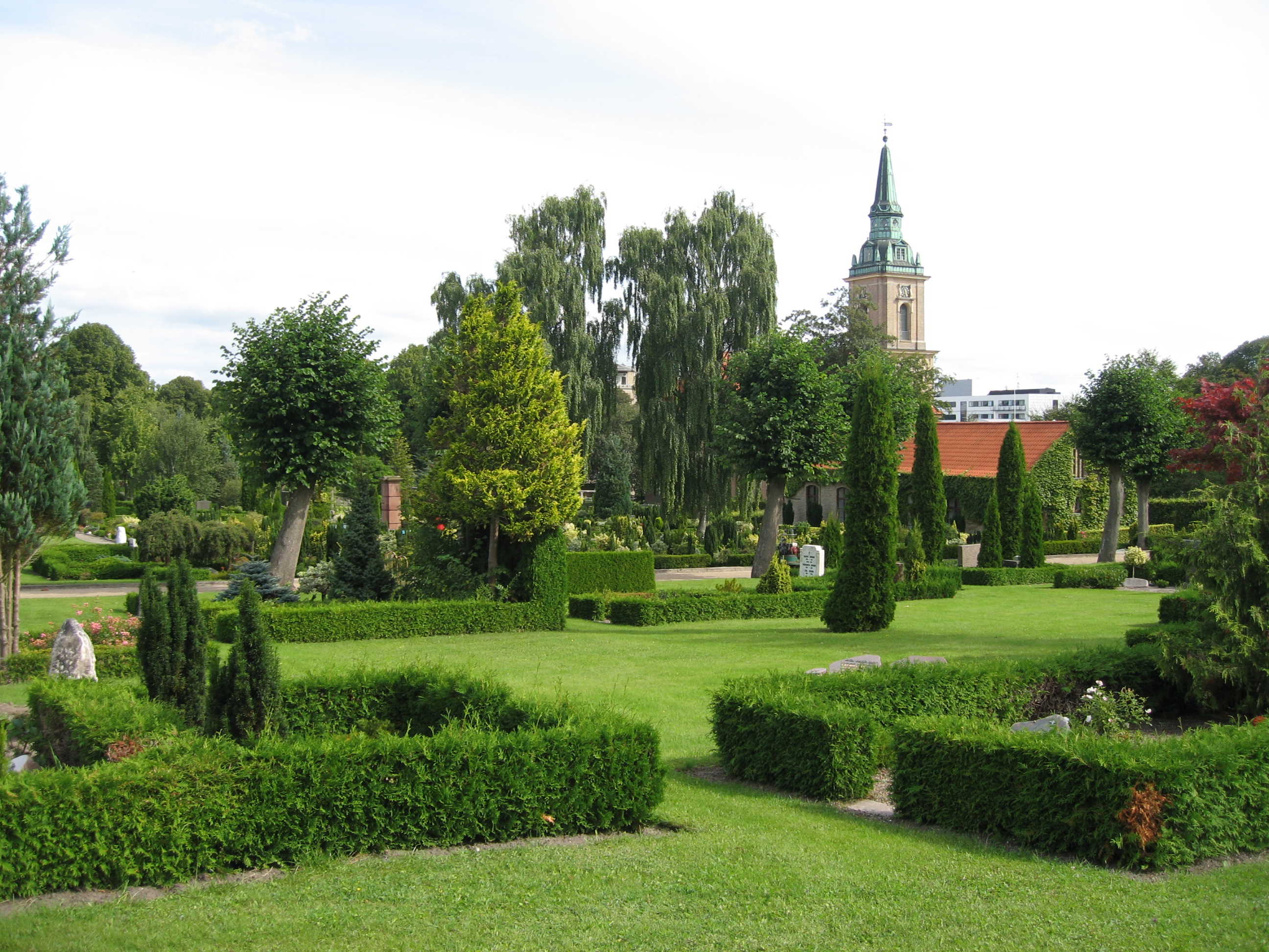 Gravsteder på Almen Kirkegård