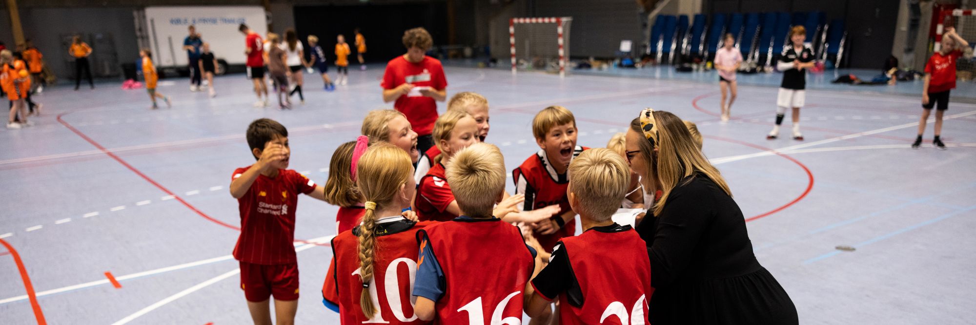 Miniputhold, der bliver coachet af træner
