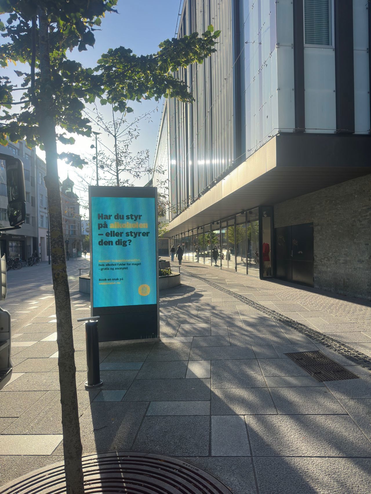 Skilt, hvor der står "Har du styr på alkoholen"