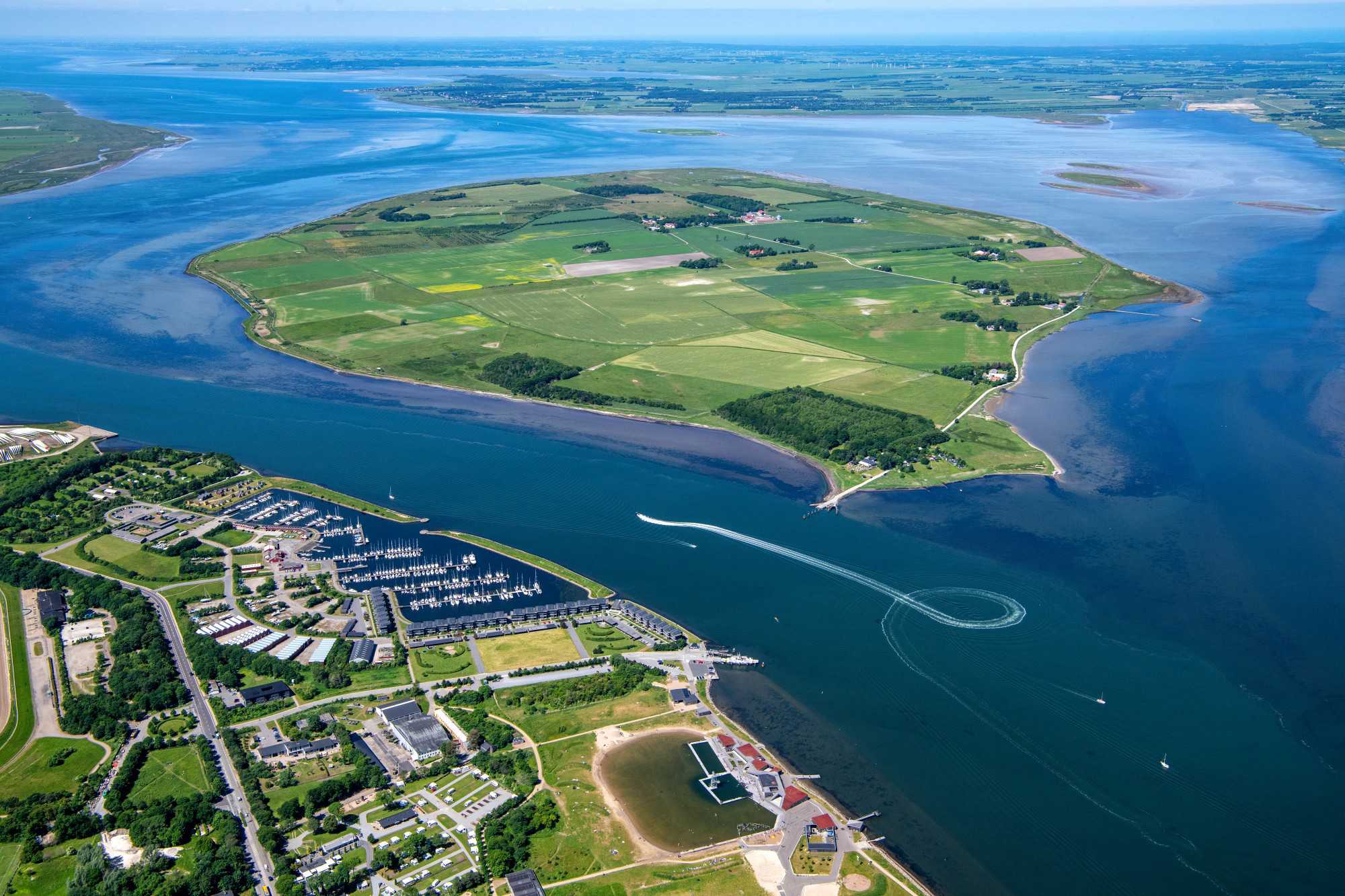 Limfjorden og Egholm set fra oven