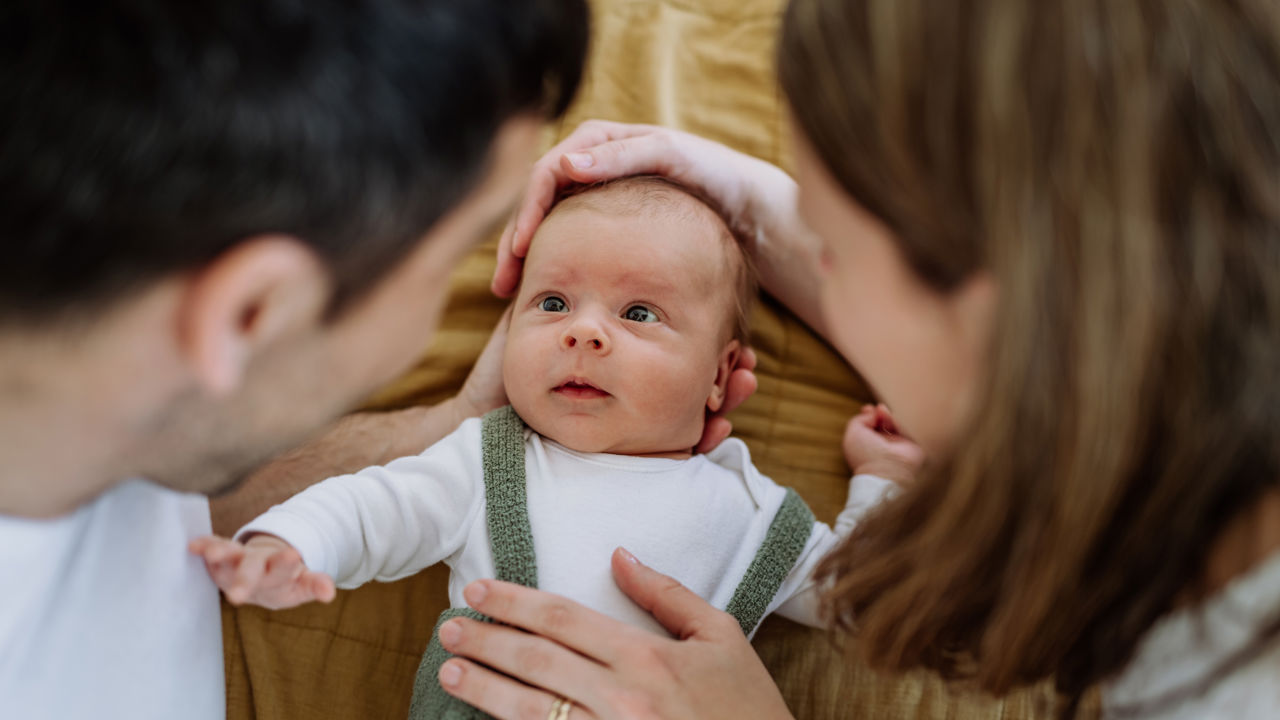 Baby og forældre